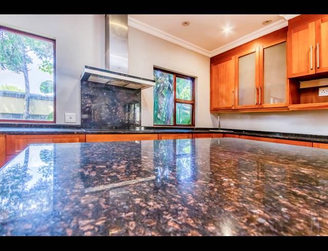 4 BEDROOM HOUSE TO LET IN HOUGHTON ESTATE